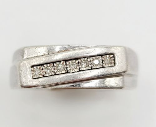 Vintage Silver & Diamond Signet Ring (X1/2)