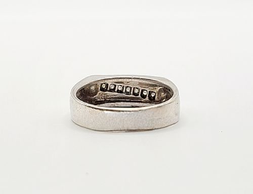 Vintage Silver & Diamond Signet Ring (X1/2)