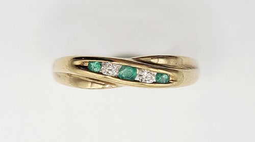 Natural Emerald & Diamond 5 Stone Ring (N)