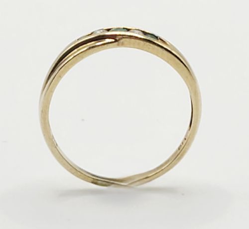 Natural Emerald & Diamond 5 Stone Ring (N)