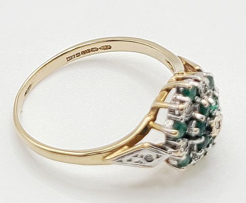 Vintage Natural Emerald & Diamond 9ct Gold Cluster Ring (O)
