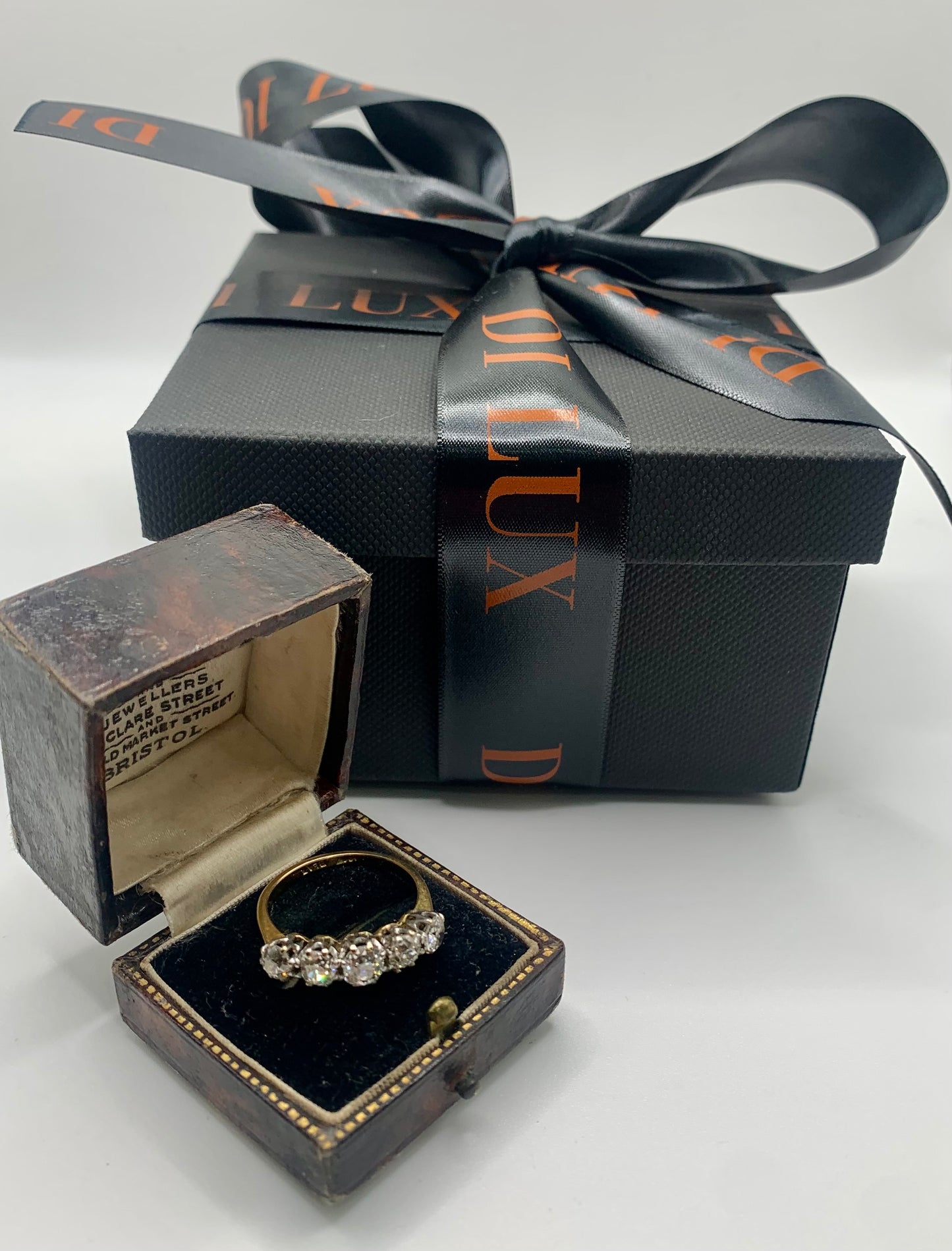 Stunning Victorian Old Mine Cut 5 Stone Diamond (approx 1.6ct) & Platinum 18ct Gold Ring - Size N