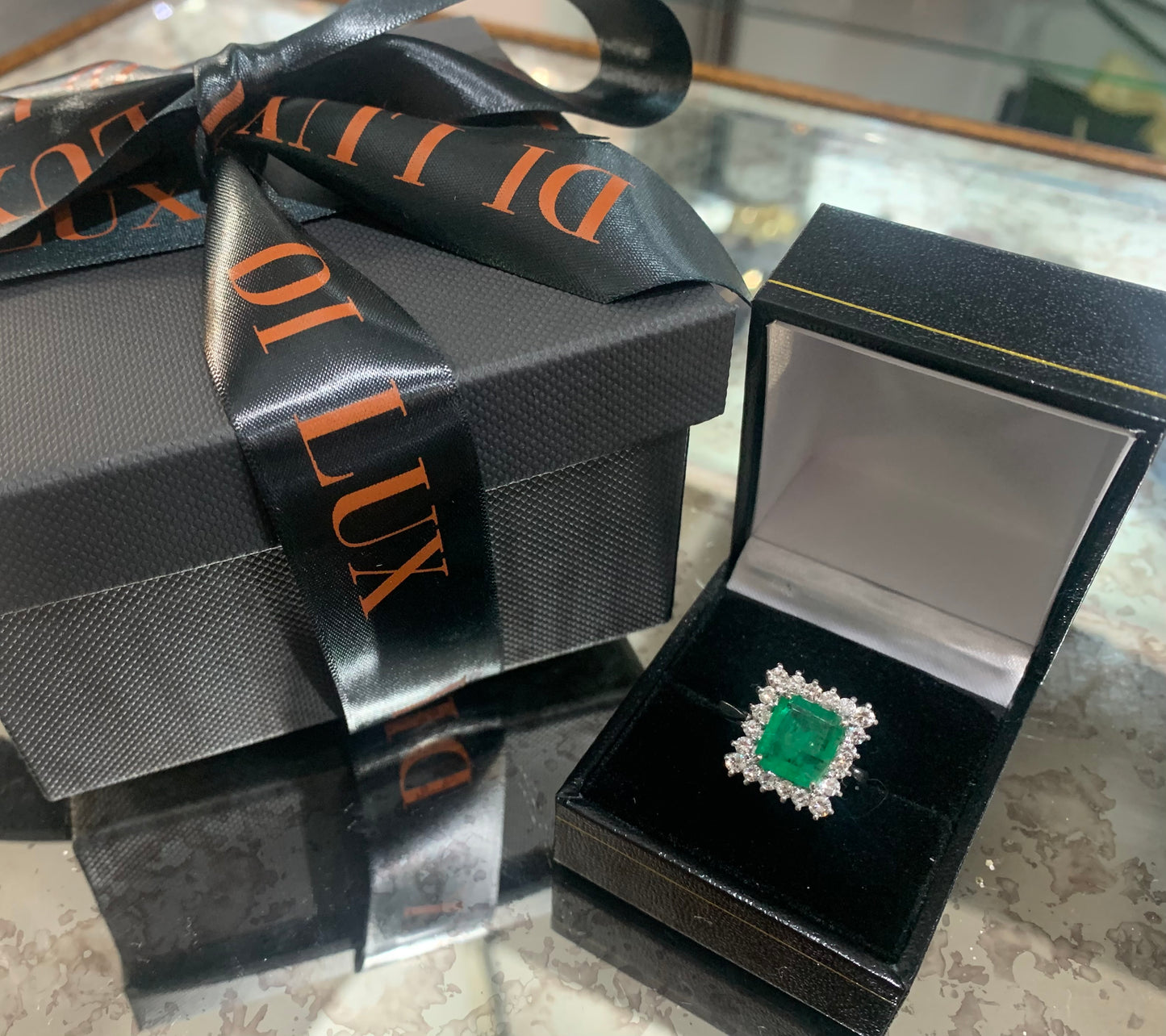 Stunning 1.78ct Natural Emerald & Diamond Large Cluster Ring in 18ct White Gold - Size M