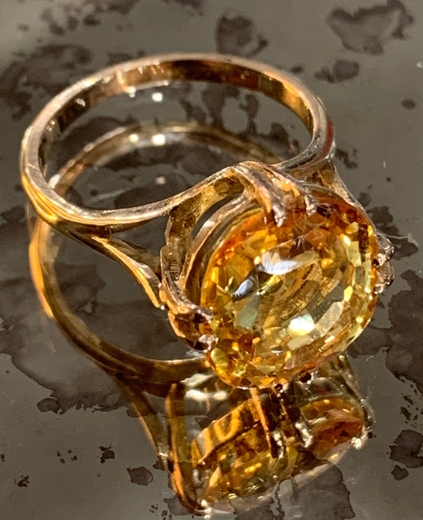Art Deco Orange Sapphire 6.77ct (synthetic) Solitaire 9ct Gold Ring c1920-30's Size K1/2