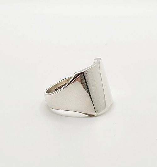 Heavy Silver Signet Ring (T1/2)