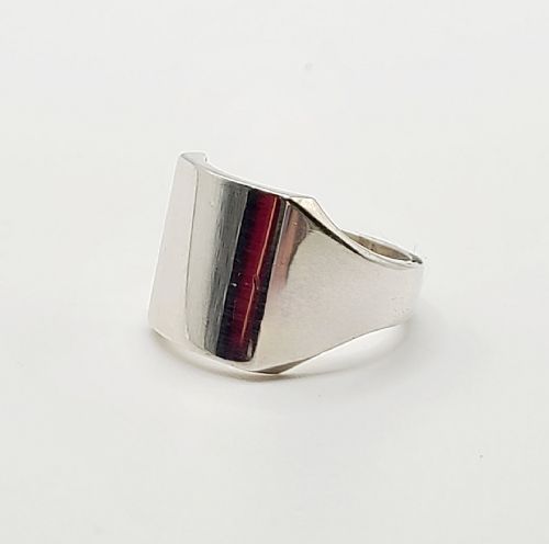 Heavy Silver Signet Ring (T1/2)