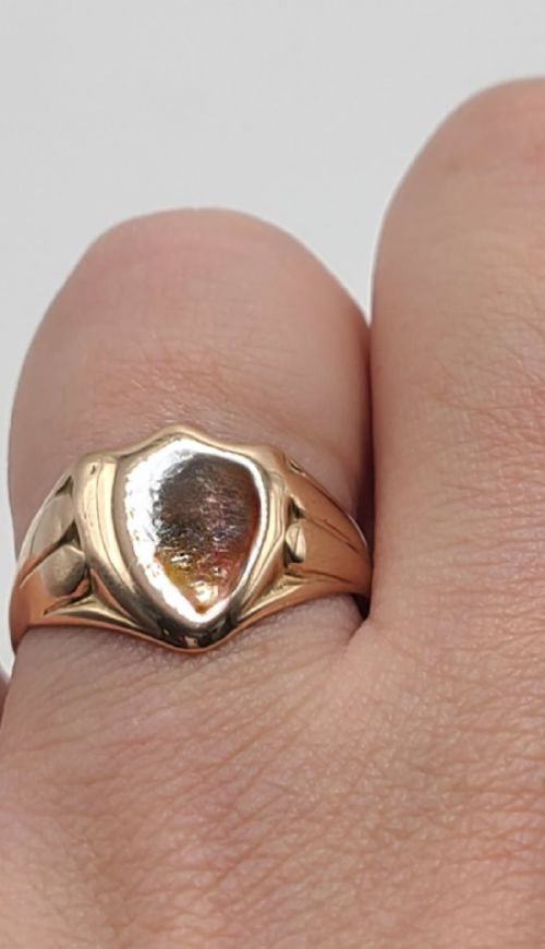 Edwardian Art Deco Men's Rose Gold Sheild Crest Signet Ring (R1/2)
