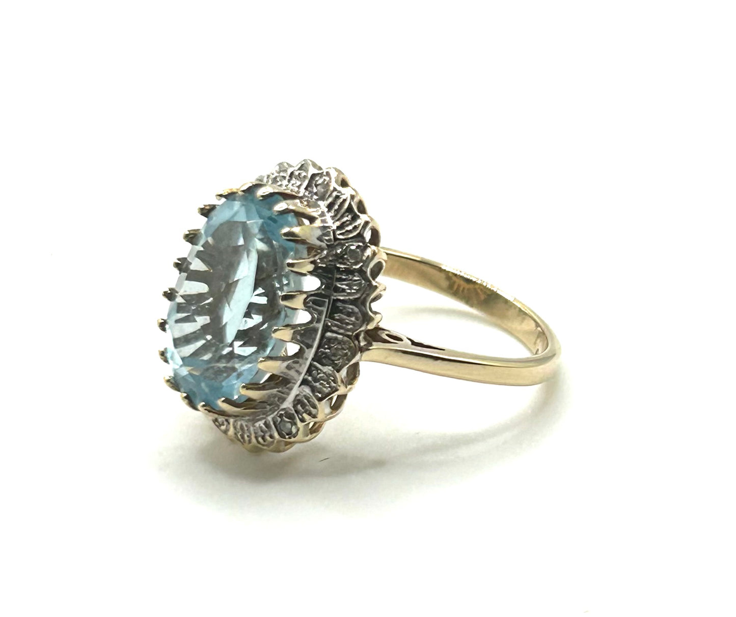 Large Vintage Oval Topaz 7.4ct Diamond Halo 9ct Gold Ring, Sheffield 1981 (M1/2)