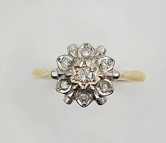 Vintage Diamond Cluster Ring, marked 18ct (O)