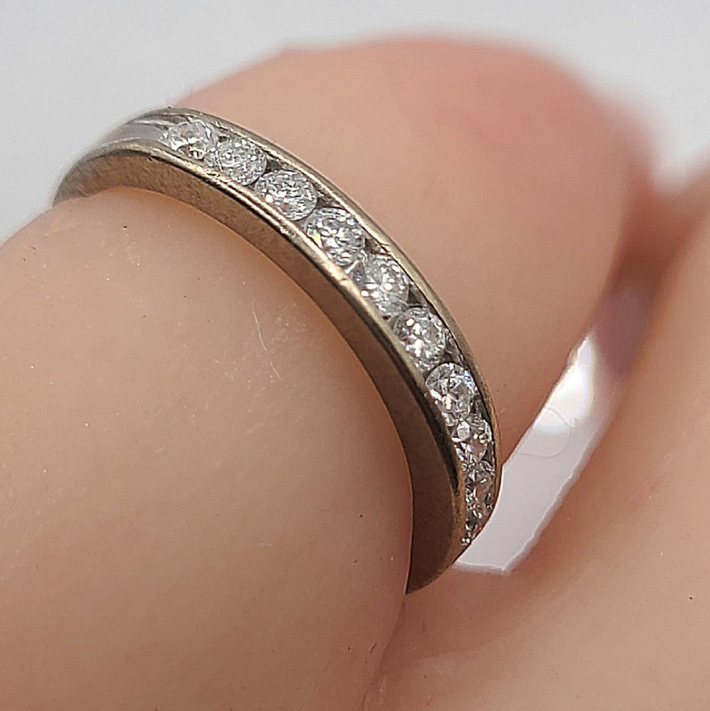 Diamond Half Eternity 18ct Gold Ring - Size I (=Indigo)