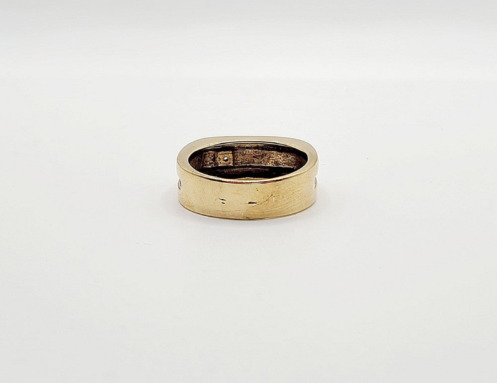 Vintage 9ct Gold Ring with Diamond (U)