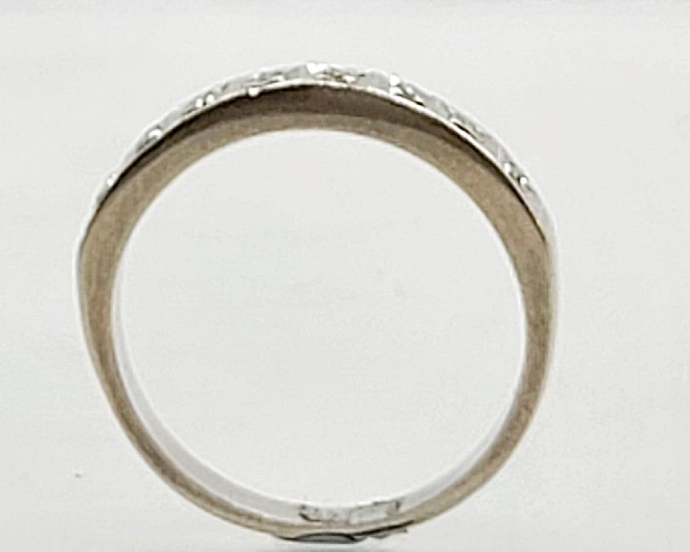 Diamond x8 Stone White Gold Ring (O)