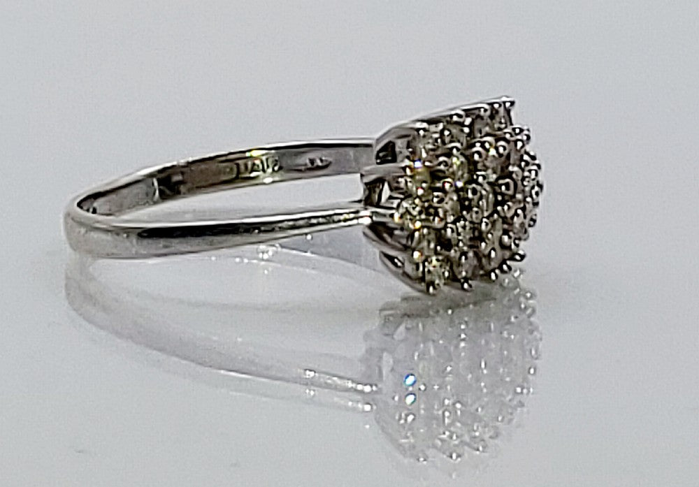 Diamond 0.5ct 9ct White Gold Cluster Ring (T)