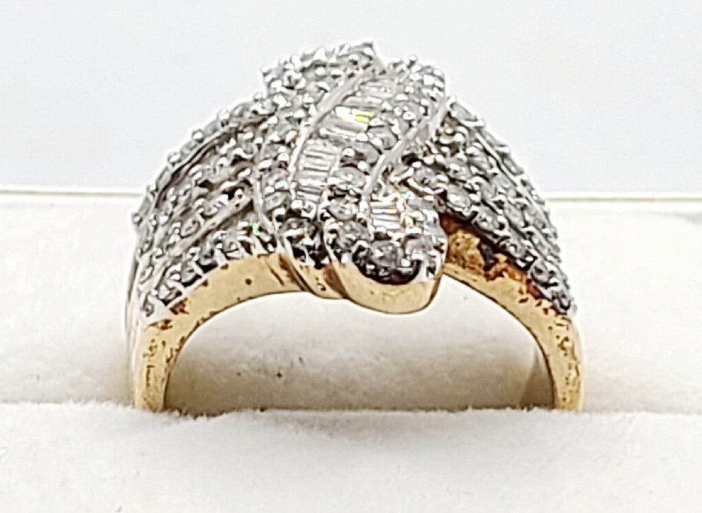 Diamond Swirl Cluster (approx 3ct) 9ct Gold Ring (P)