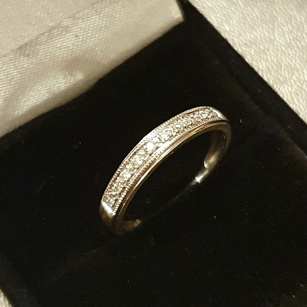 Diamonds on 9ct White Gold Half Eternity Ring - Size L