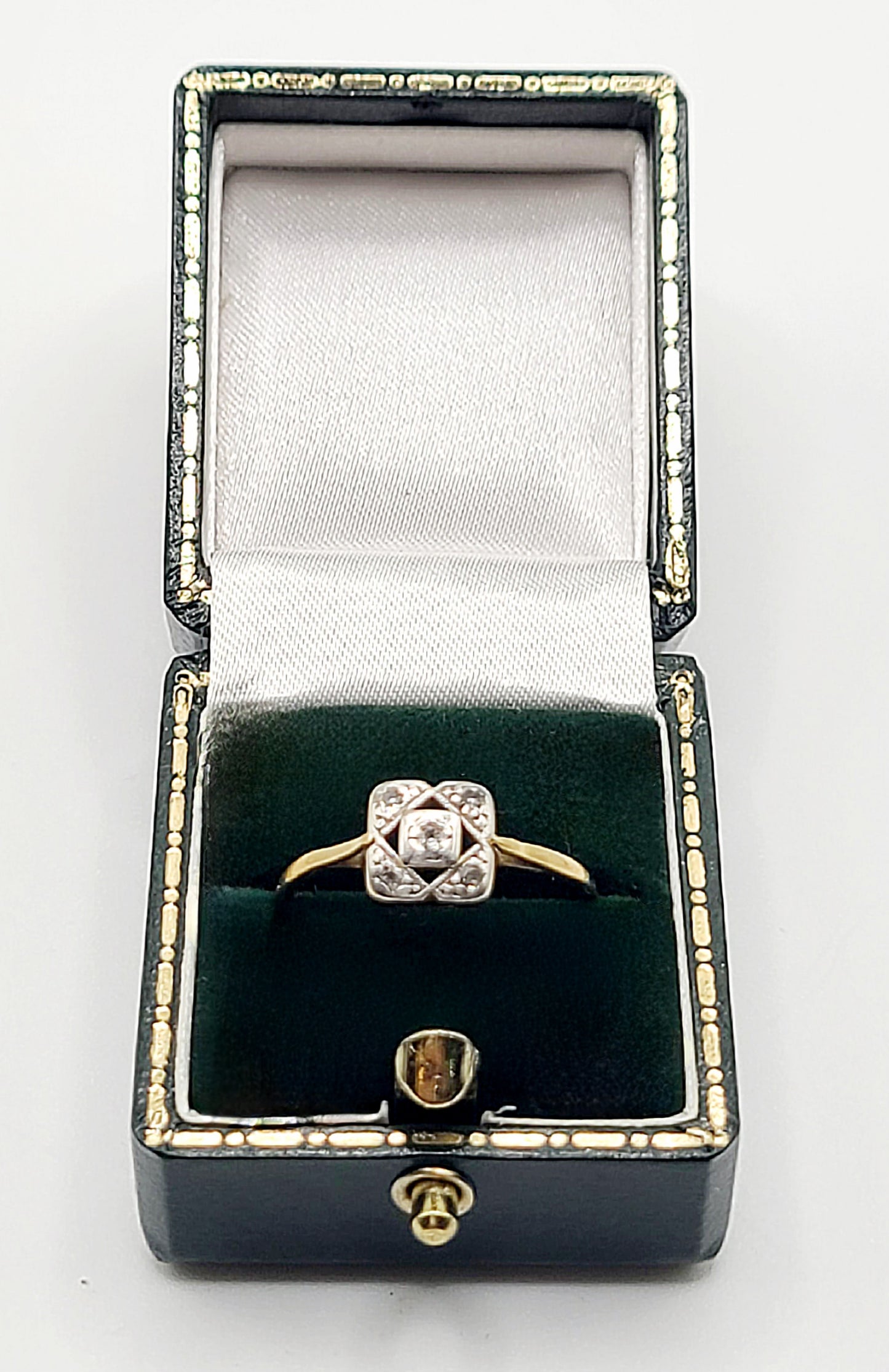 Art Deco Diamond Platinum Set 18ct Gold Ring c1930s - Size N