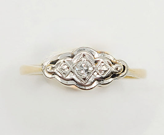 Art Deco Scalloped Platinum Diamonds 18ct Ring