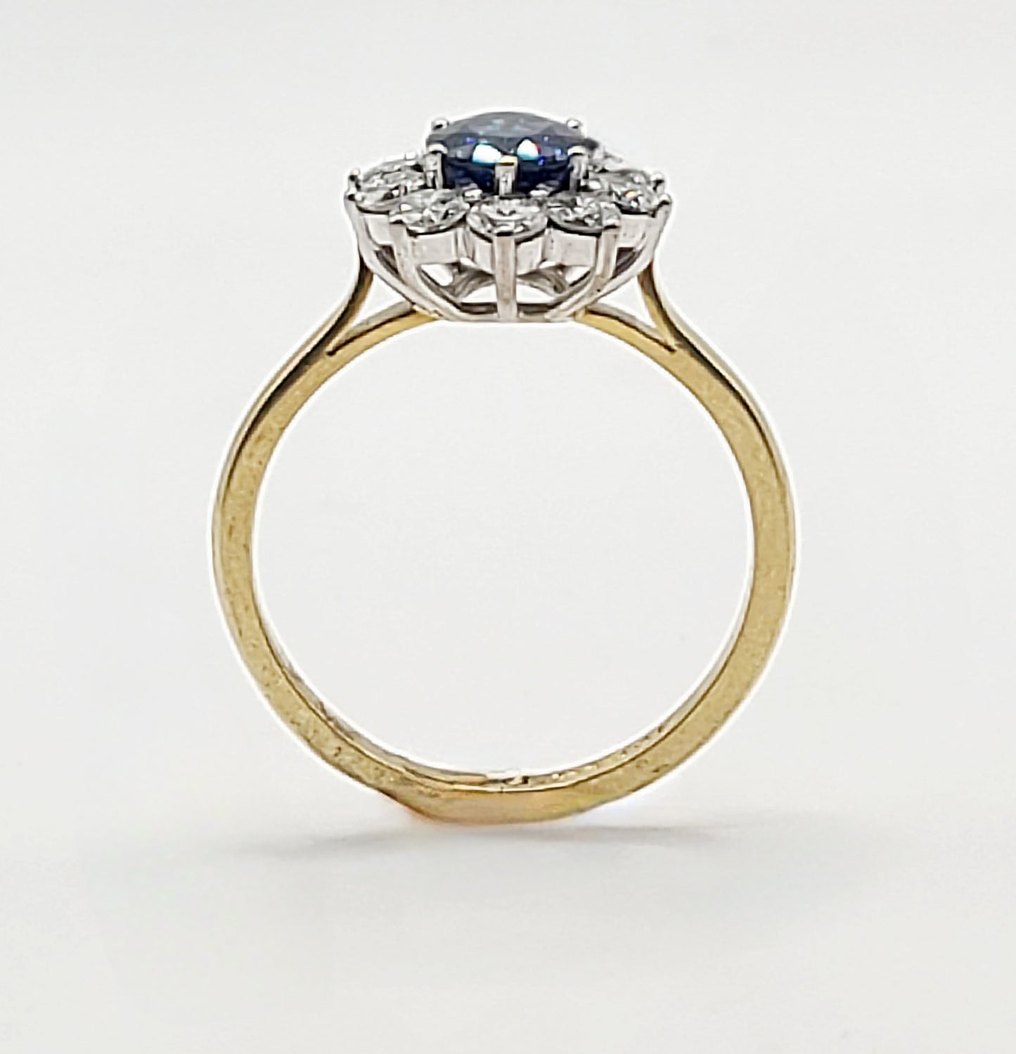 Sapphire and VS 0.75ct Diamond 18ct Gold Cluster Ring (Q)