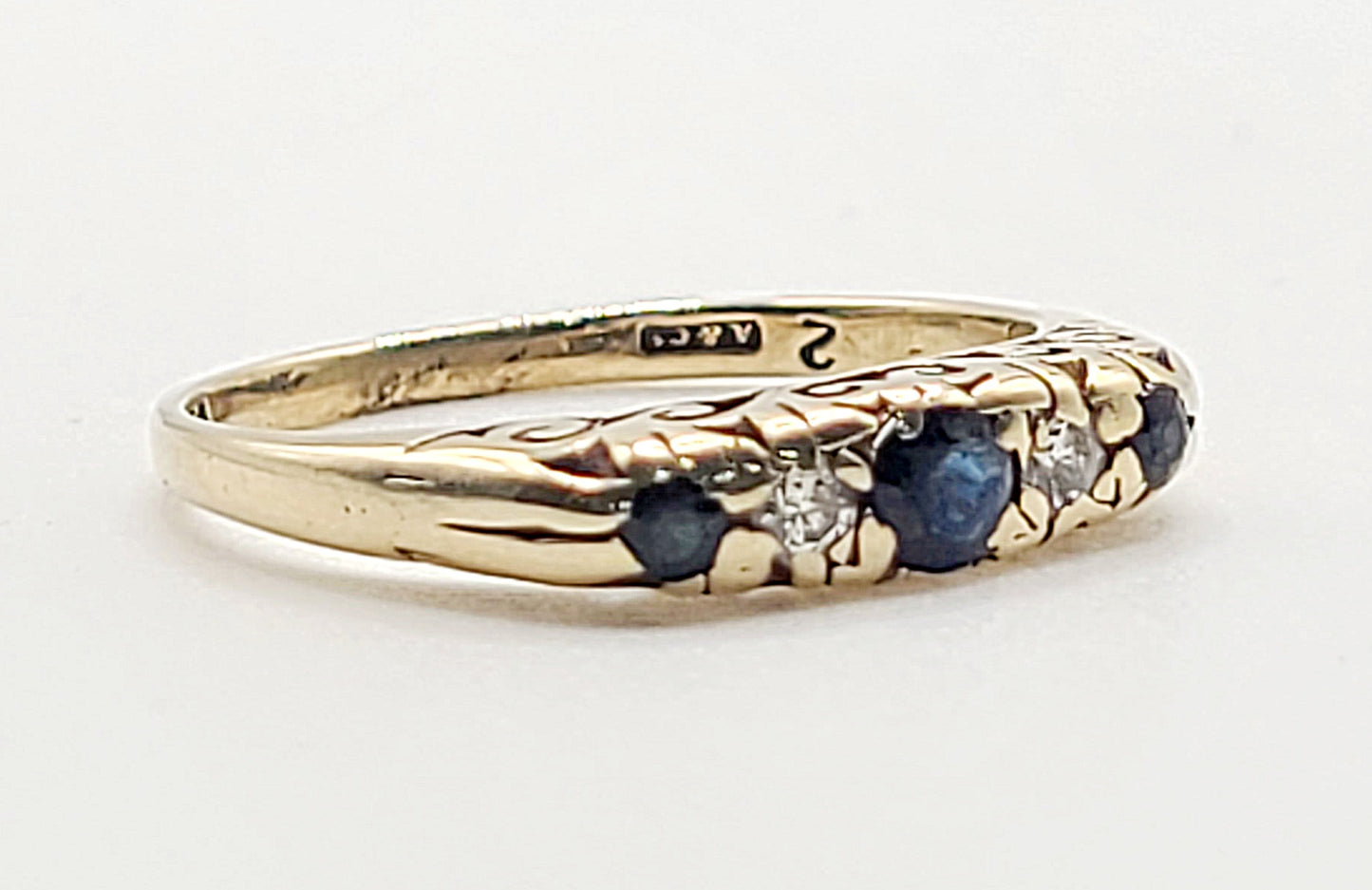 Asprey & Co 9ct gold sapphire & Diamond ring