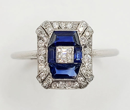 Art deco Sapphire & Diamond Platinum Ring