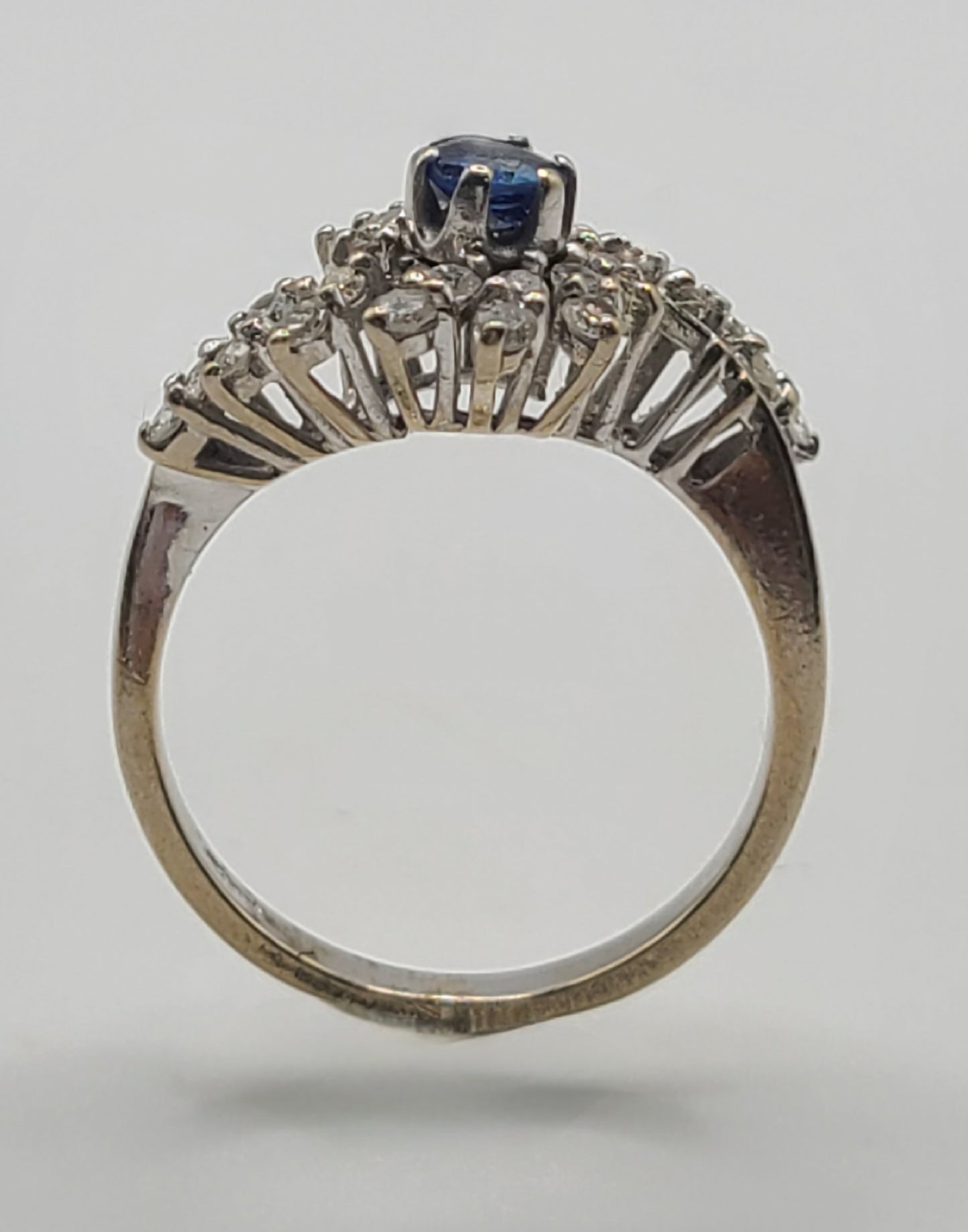 Art Deco Ceylon Sapphire & Diamond 18ct Gold Ring c1920