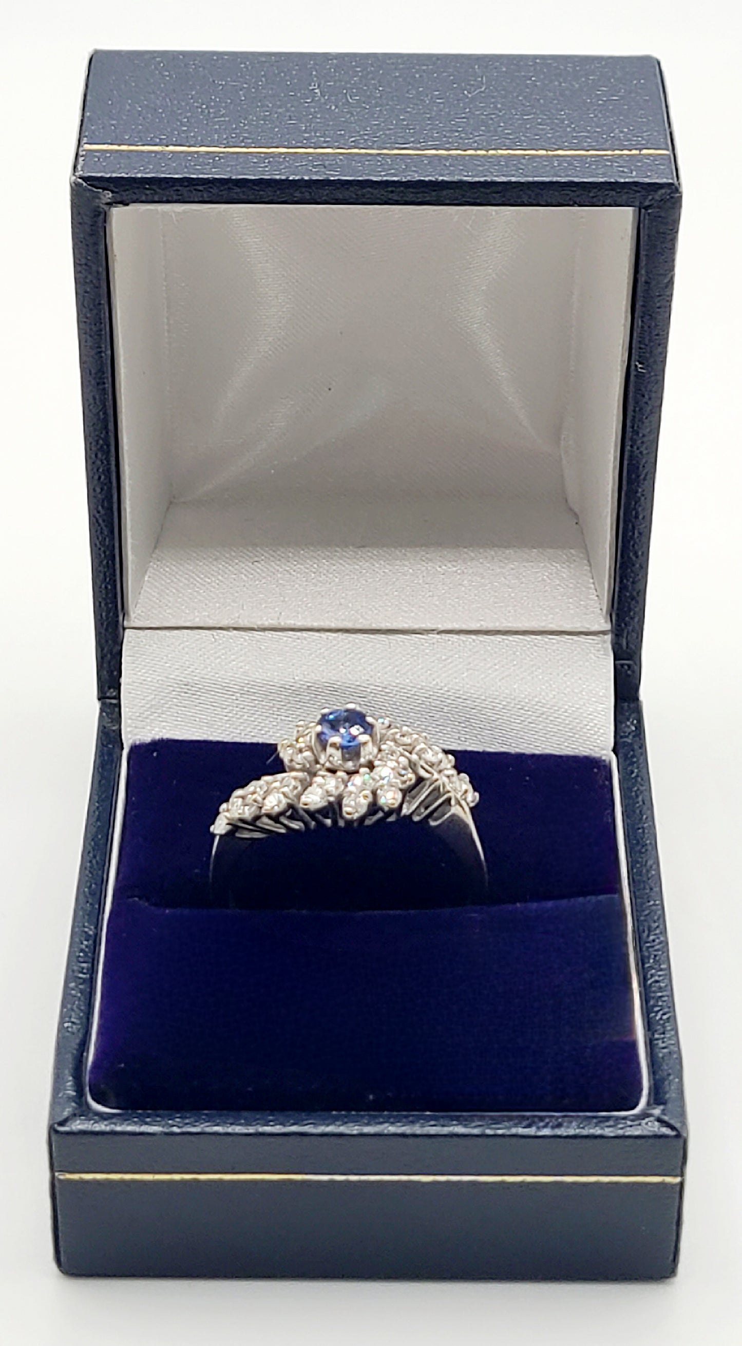 Art Deco Ceylon Sapphire & Diamond 18ct Gold Ring c1920