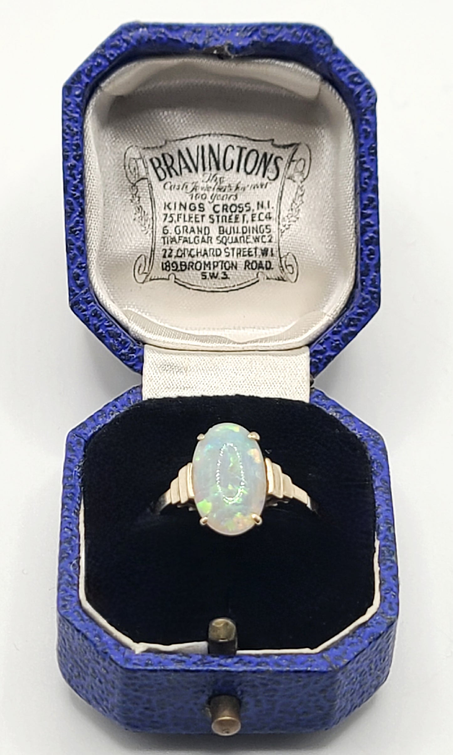 Art Deco Antique Oval Cut Opal 9ct Gold Ring c1930