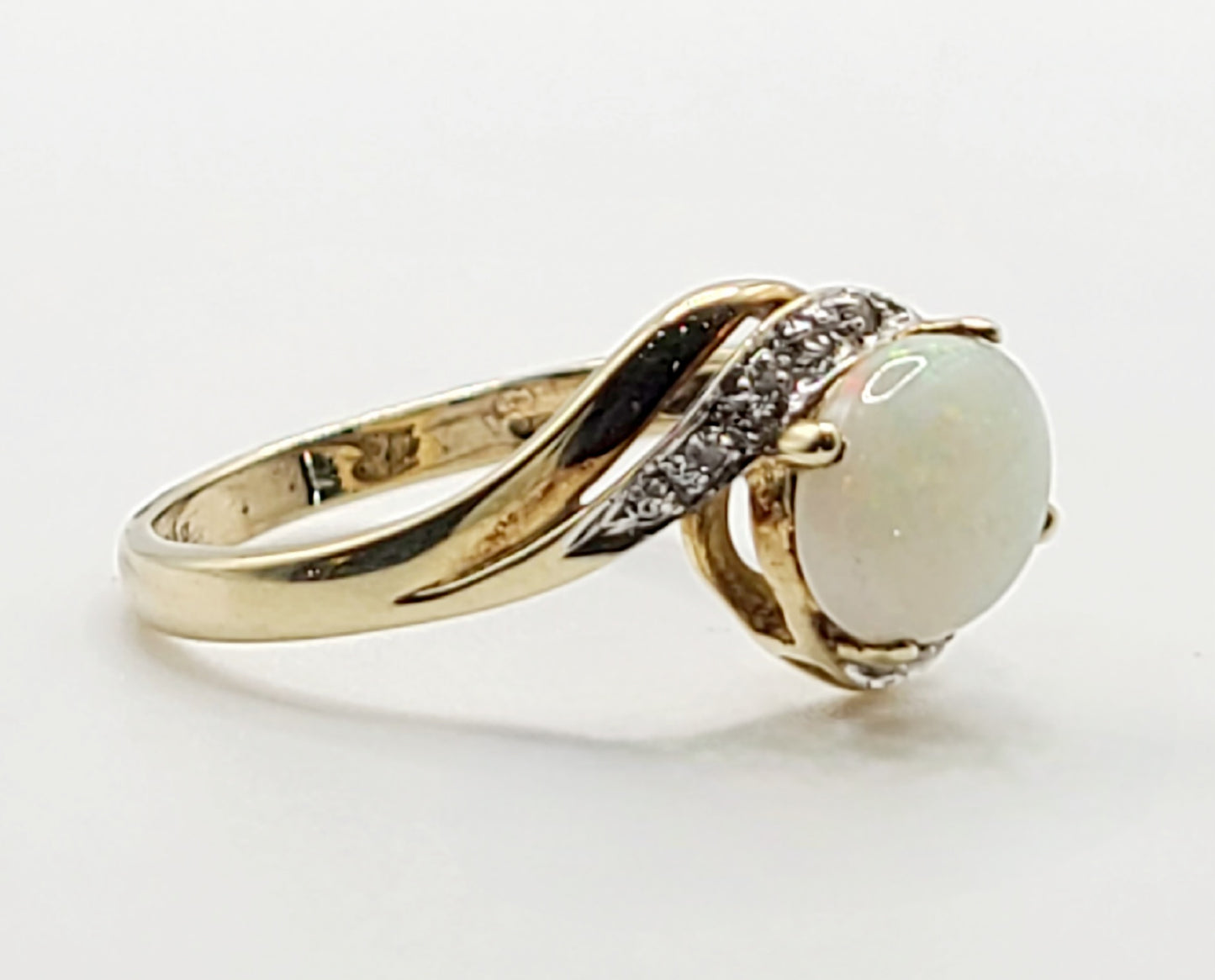 Vintage Oval Cut Opal with Diamond Accents on 9ct Gold Ring Size P1/2