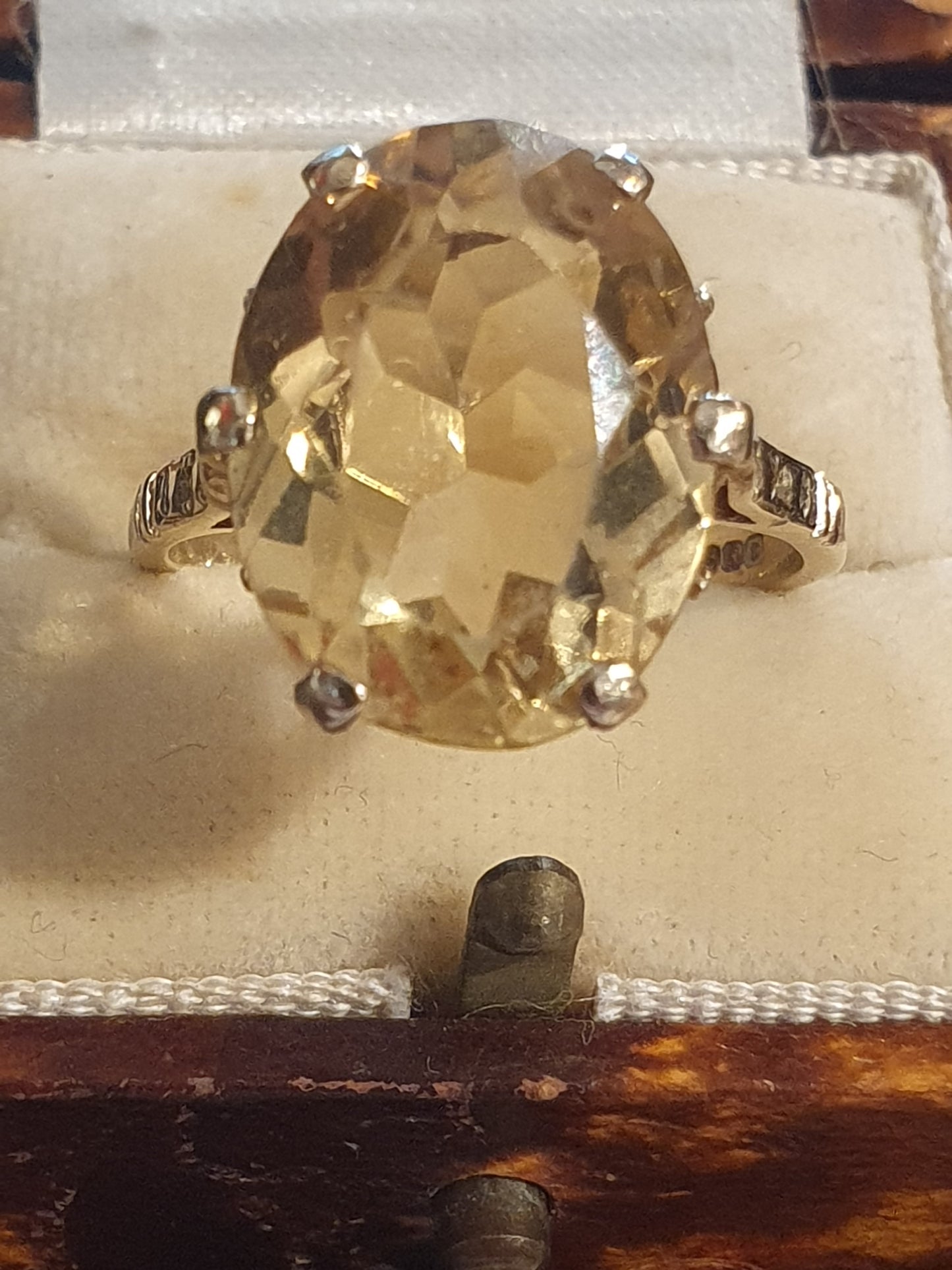 Extremely Fine Vintage Large 9ct Gold Citrine Solitaire Ring - Size O 1/2.