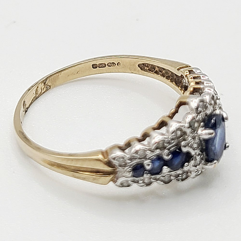 Vintage Oval Cut Central Sapphire & Diamond Shoulders 9ct Gold Ring (R)