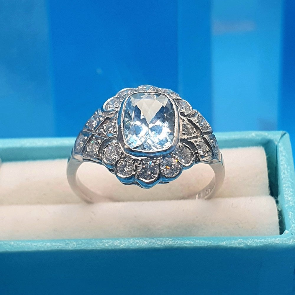 Art Deco Aquamarine & Diamond Platinum Ring