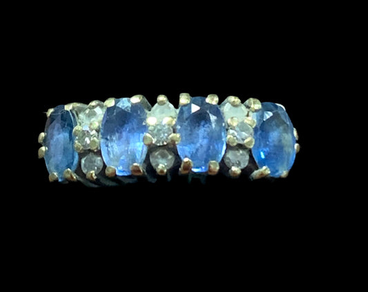 Stunning Cornflower Blue Sapphire & Diamond Ring - Size - J1/2