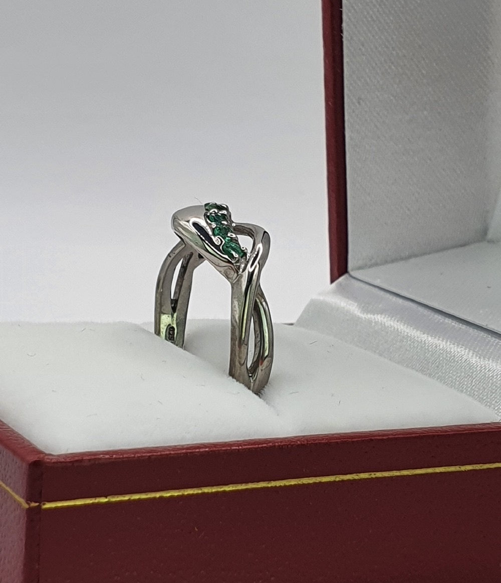 Emerald 0.29ct Sterling Silver Ring