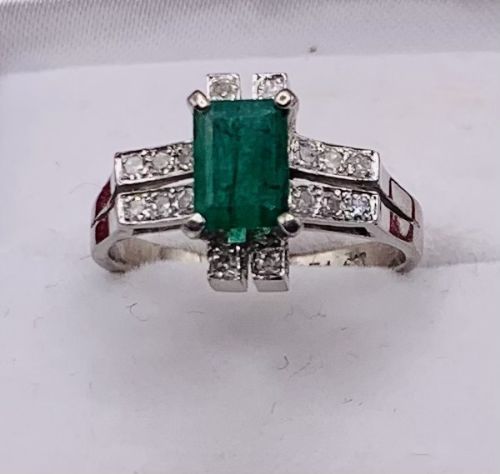 Art Deco Design Natural Emerald & Diamond 14ct Gold Ring - Size Q