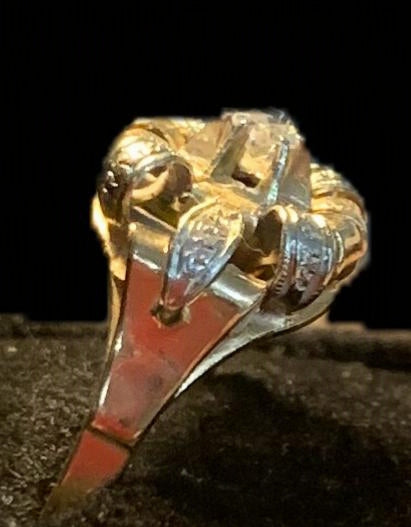 French Art Deco 18ct Gold Diamond Ring - Size R 1/2