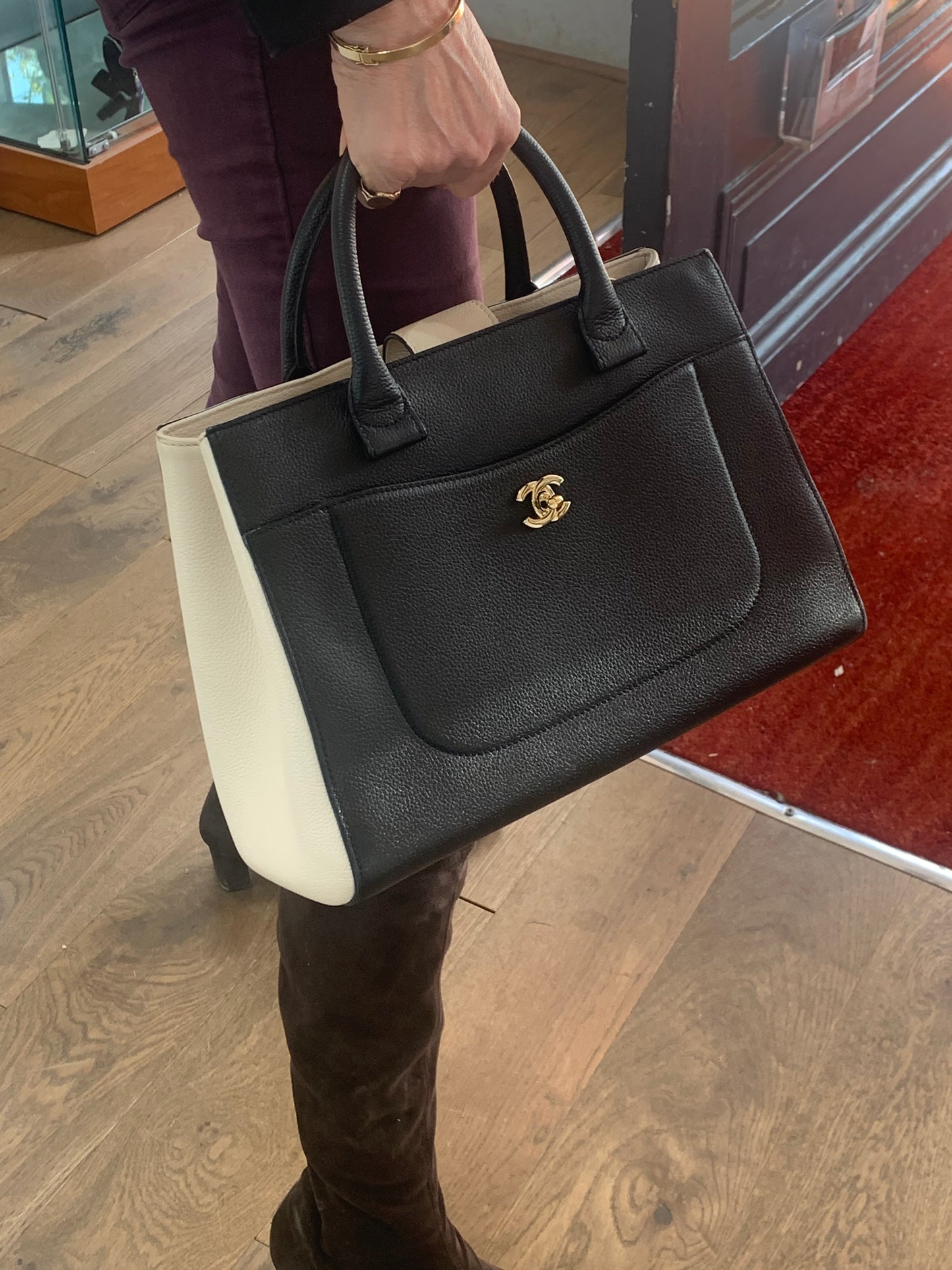 Chanel Black/Cream Grained Calfskin Executive Shopper Tote Bag