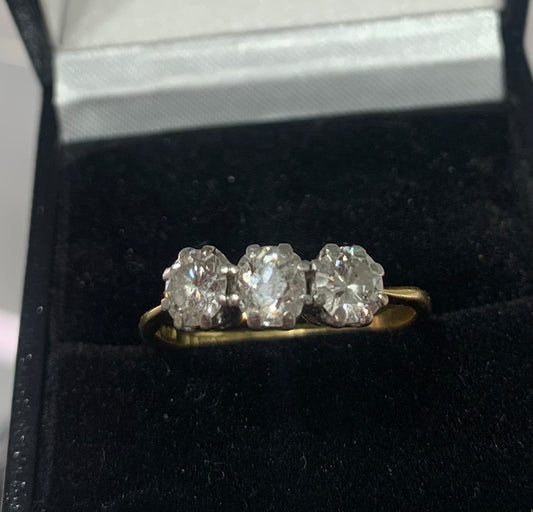 Diamond Trilogy 18ct Gold Ring - Size P