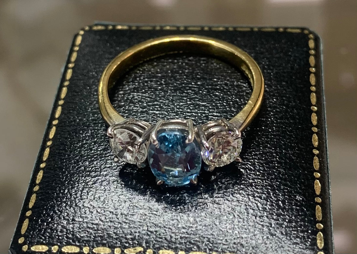 Stunning Aquamarine & Diamond Trilogy Ring - Size Q1/2