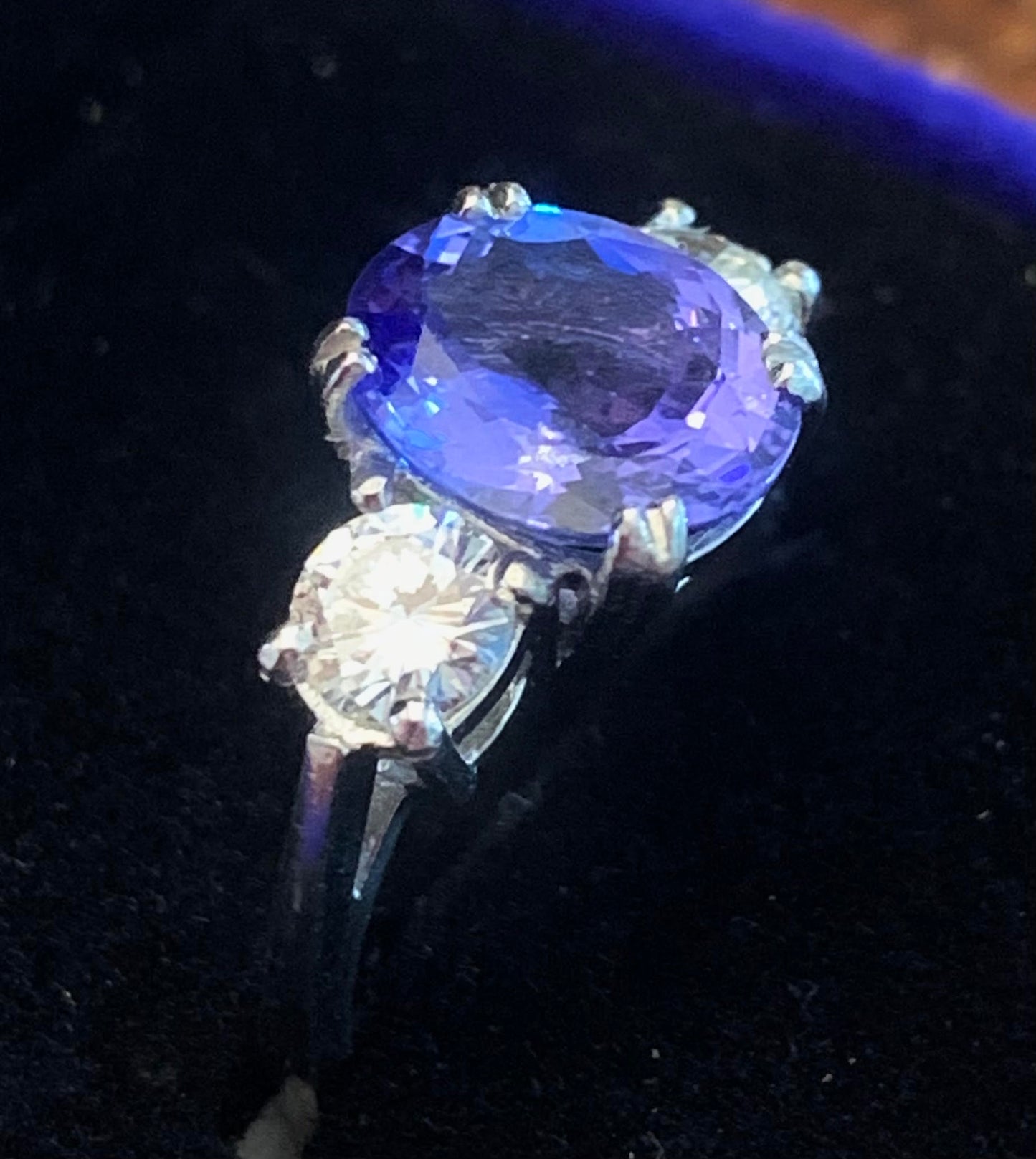 Stunning Tanzanite & Platinum Trilogy Ring - Size M