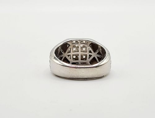 Silver & CZ Signet Ring (U)