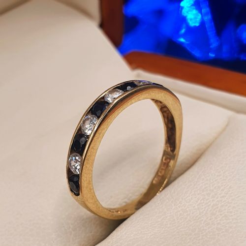 Vintage Sapphire & Diamond Hallmarked 9ct Gold Half Eternity Ring size i