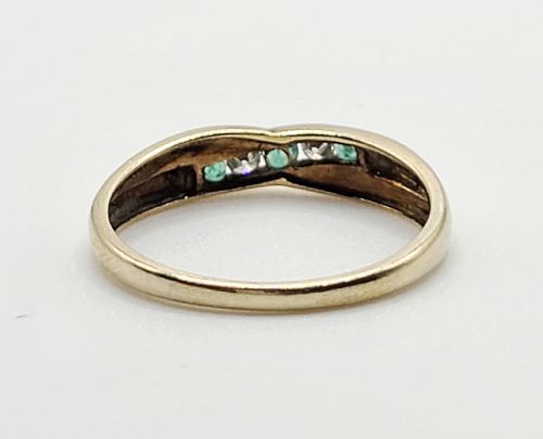 Natural Emerald & Diamond 5 Stone Ring (N)