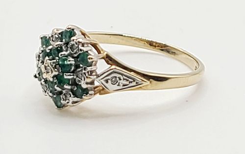 Vintage Natural Emerald & Diamond 9ct Gold Cluster Ring (O)