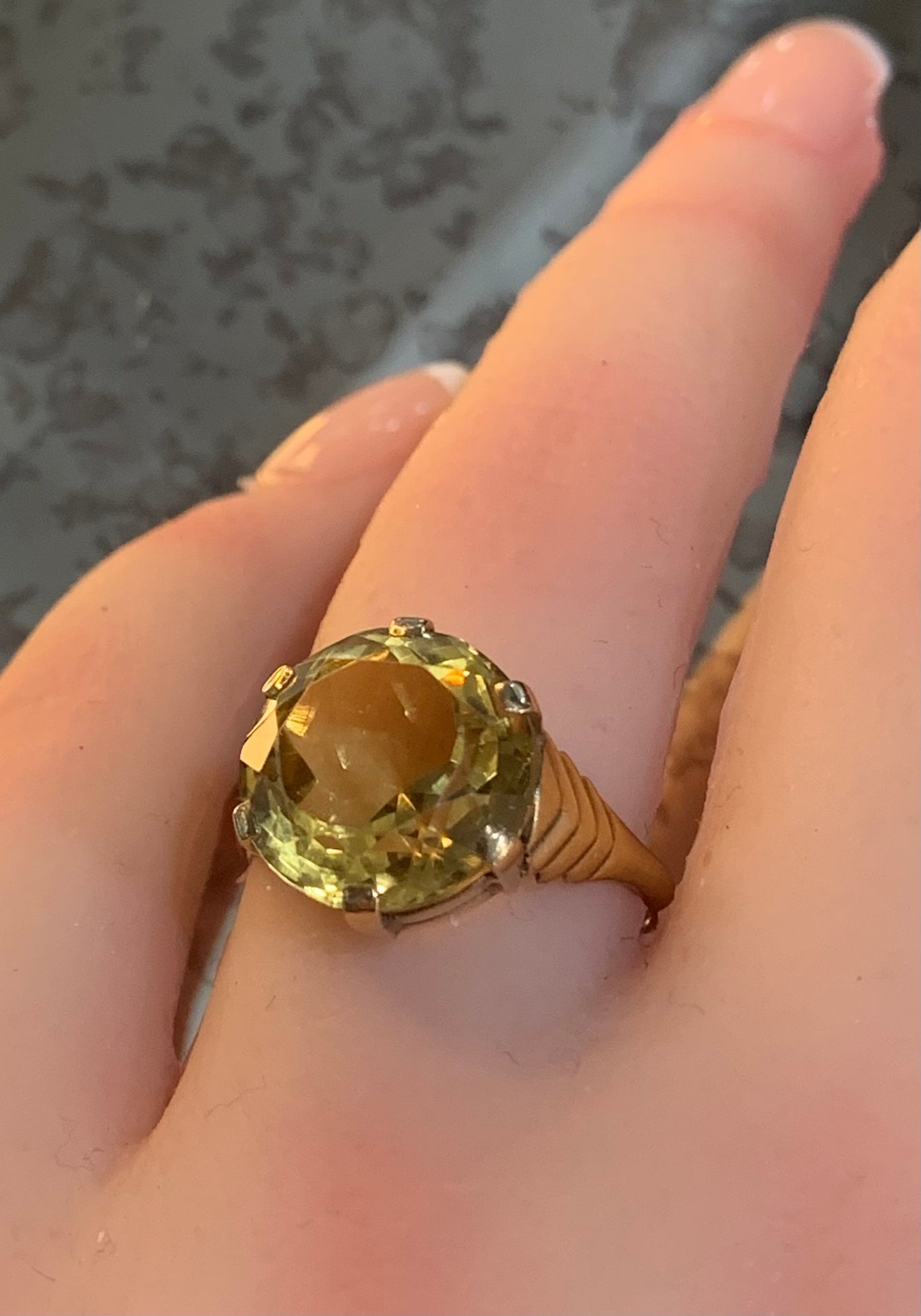 Art Deco Old Cut Citrine Solitaire 9ct Gold Ring - Size P.