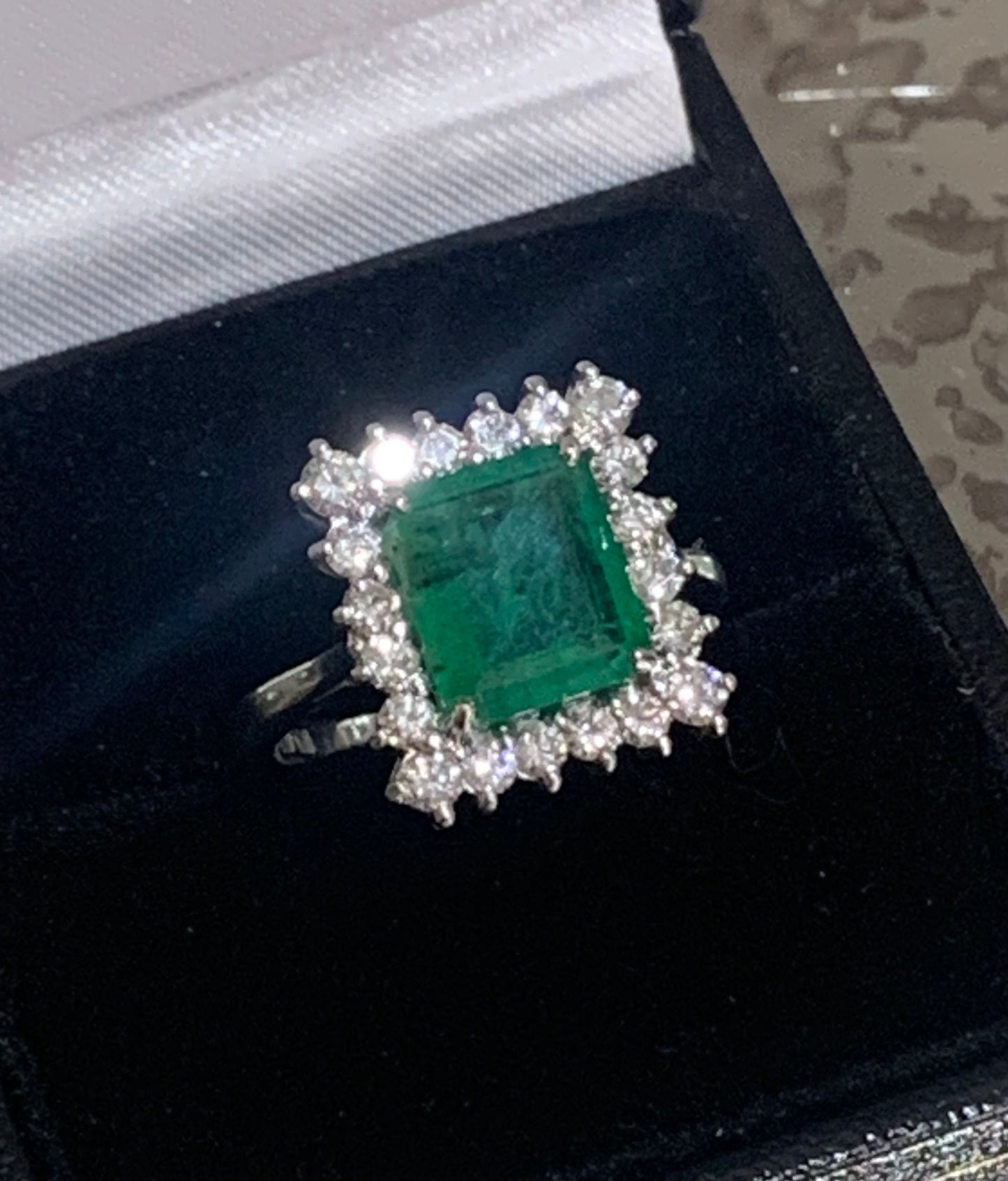 Striking 3ct Natural Emerald & Diamond Large Cluster Ring in 18ct White Gold - Size M