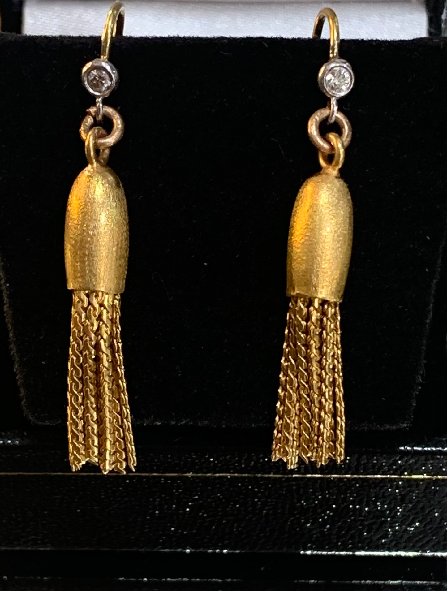 Extremely Fine Art Deco 18ct Gold Diamond Tassel Earrings c1920-30's.