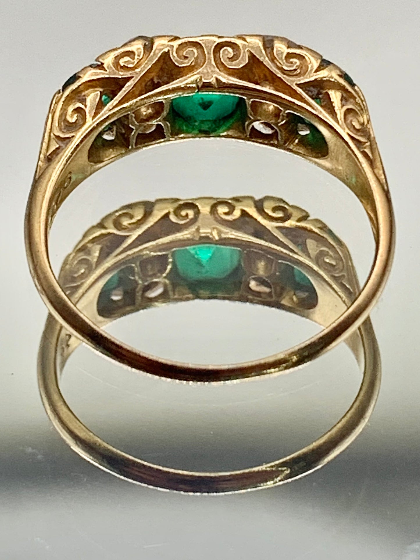 Stunning Victorian Natural Emerald & Diamond 18ct Gold Ring - Size L