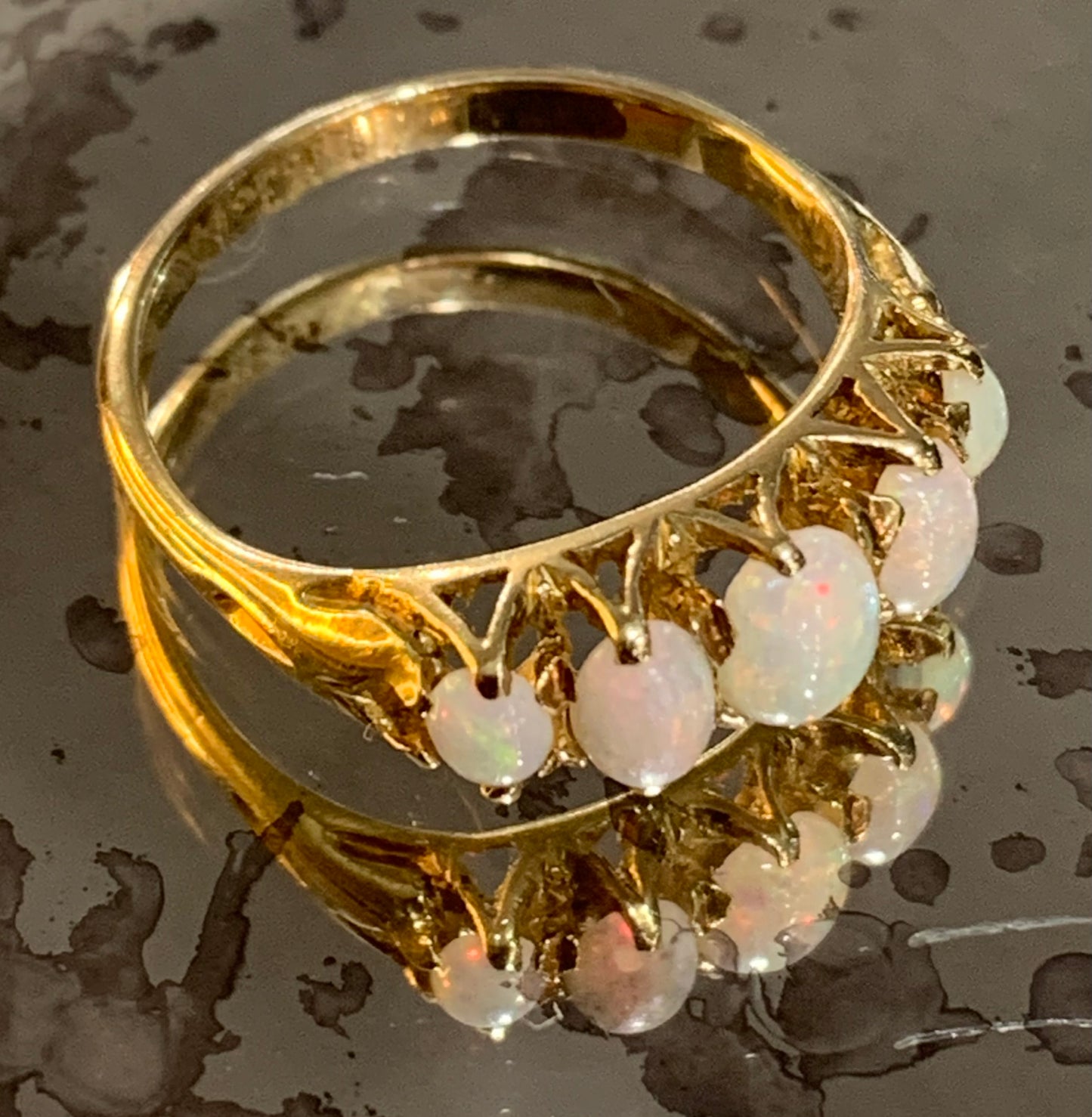 Victorian Five Opal 18ct Gold Stack Ring (O)